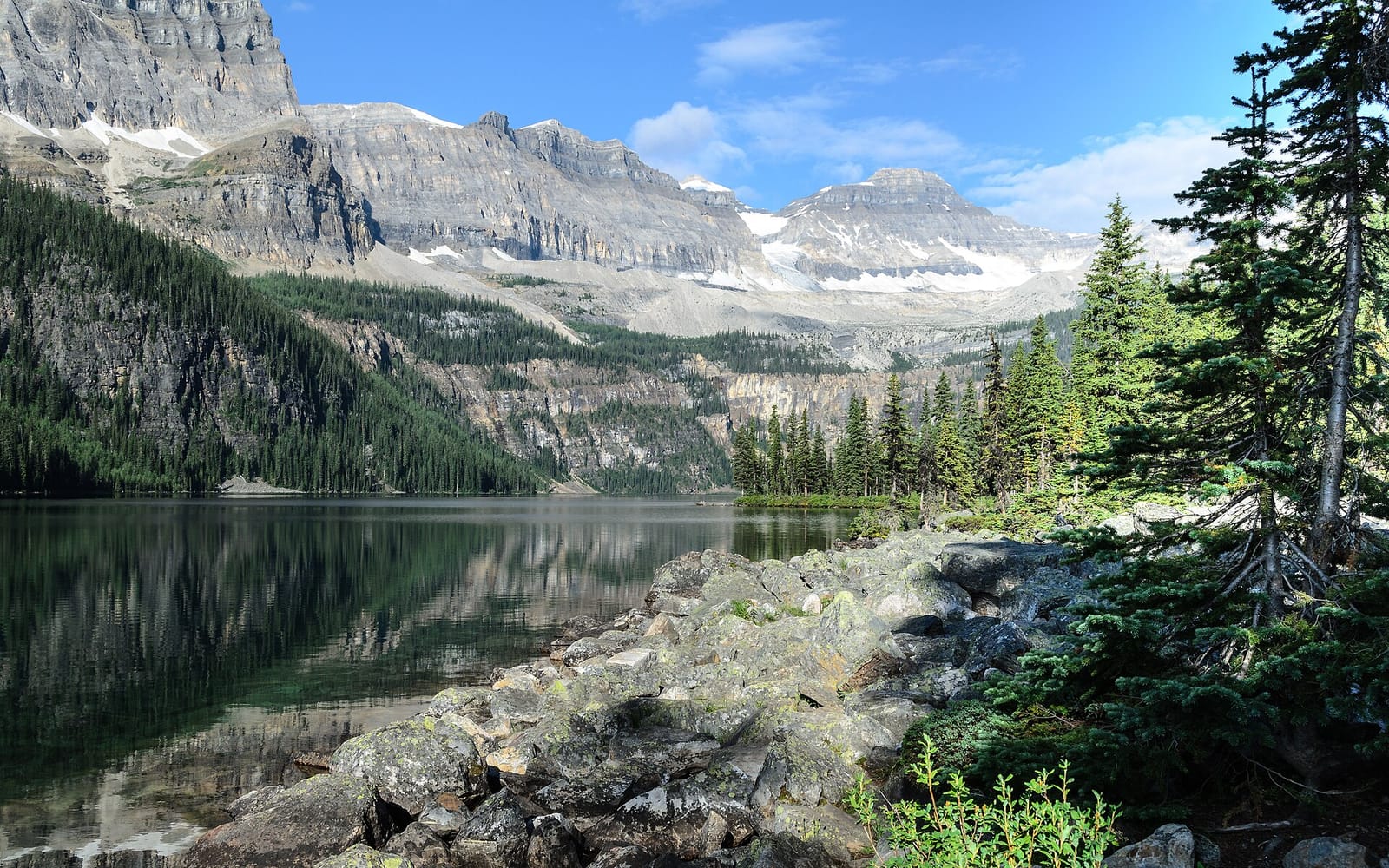 Boom Lake, an alpine lake under big rock walls