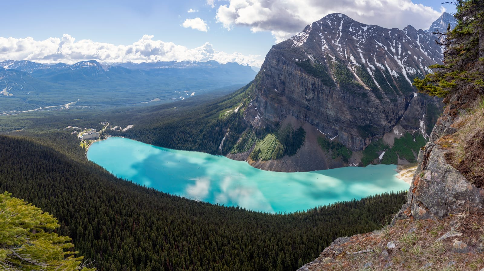 Lake Louise (3/3)
