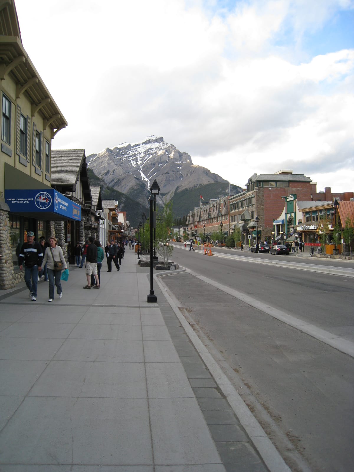 Banff Avenue (2/2)